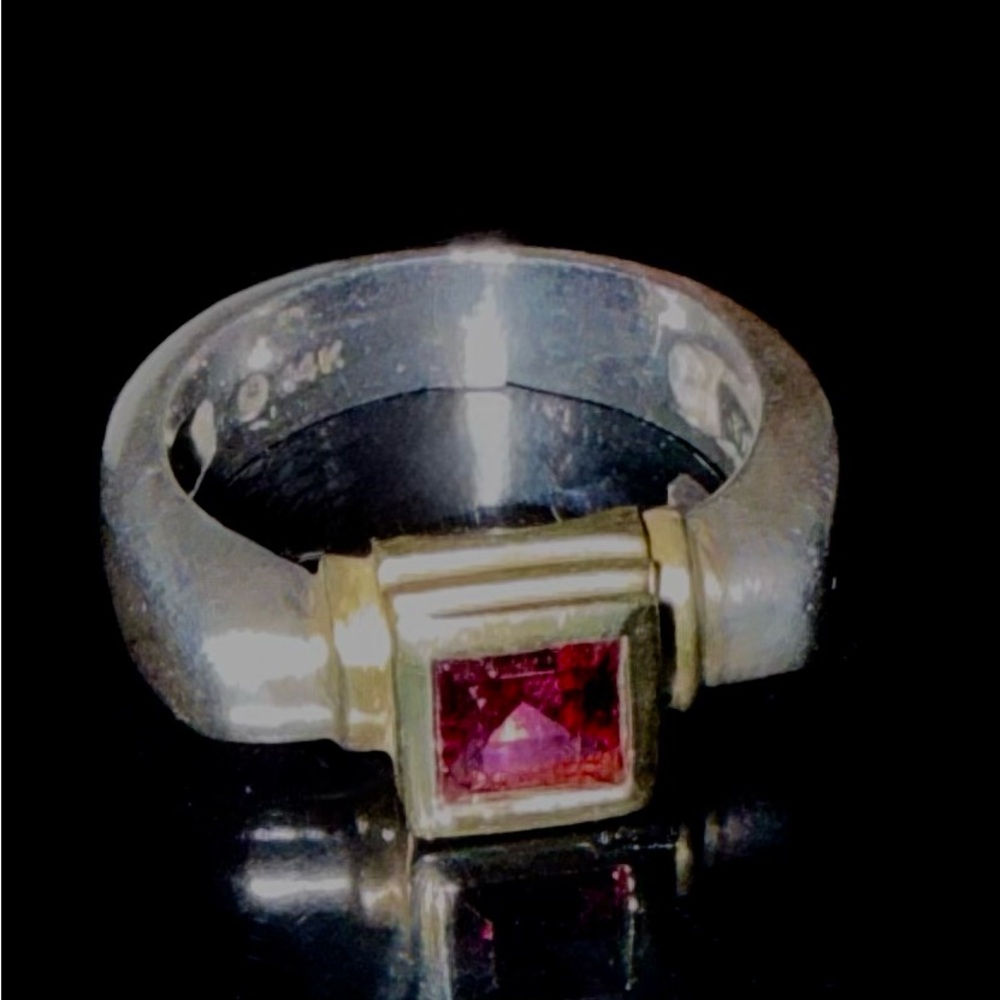 Vintage Varsha 14k Gold & Sterling Silver Ring with Bright Red Garnet - Size 5.5 - Picture 2 of 7